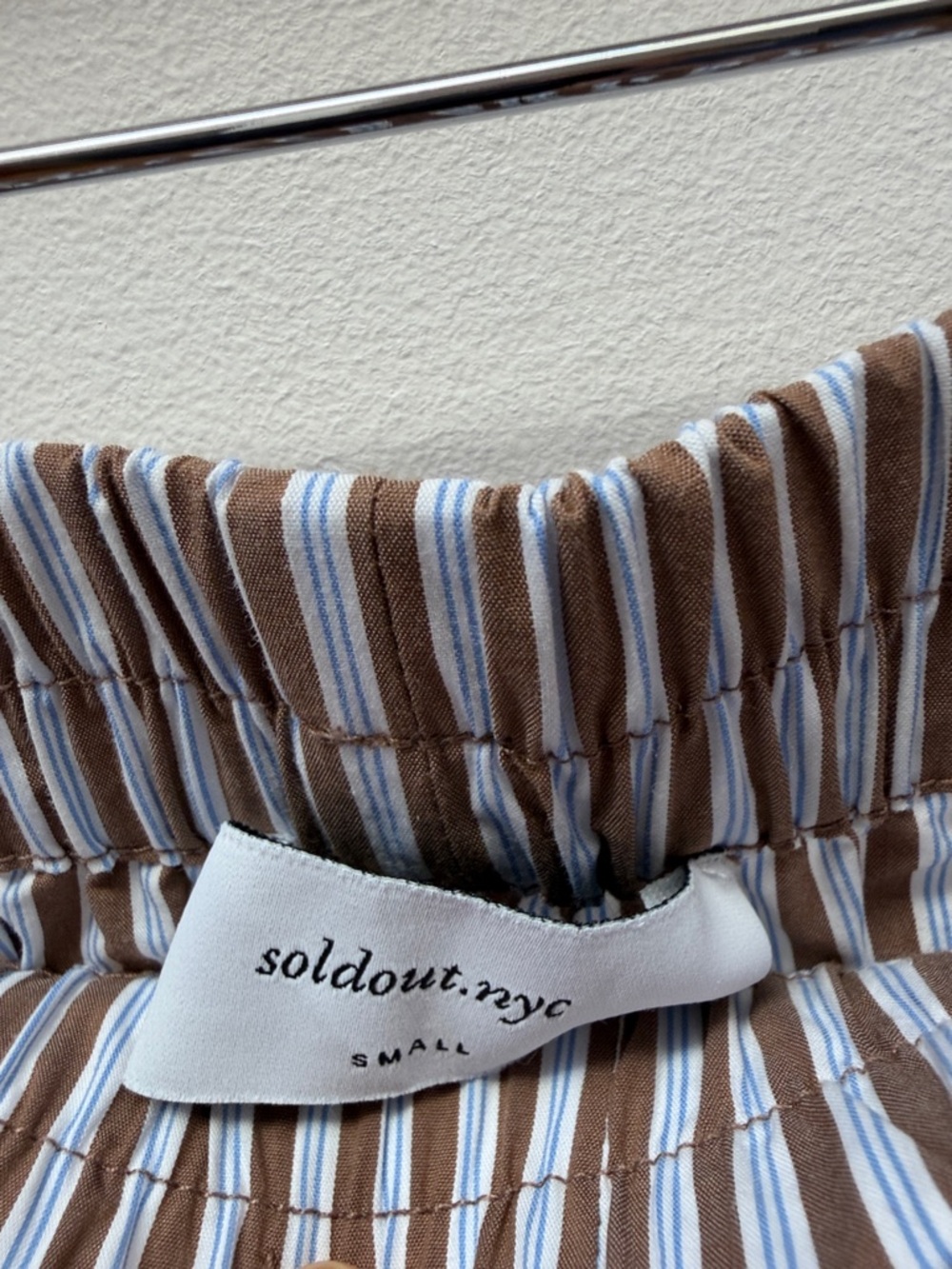 Soldout.nyc The Everything Short in Desert Stripe - Picture 2 of 4